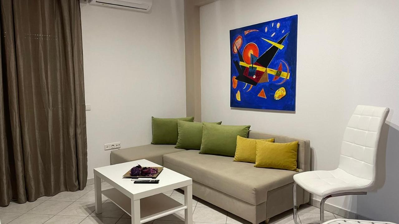 Premium Suites Ofrinion Ngoại thất bức ảnh